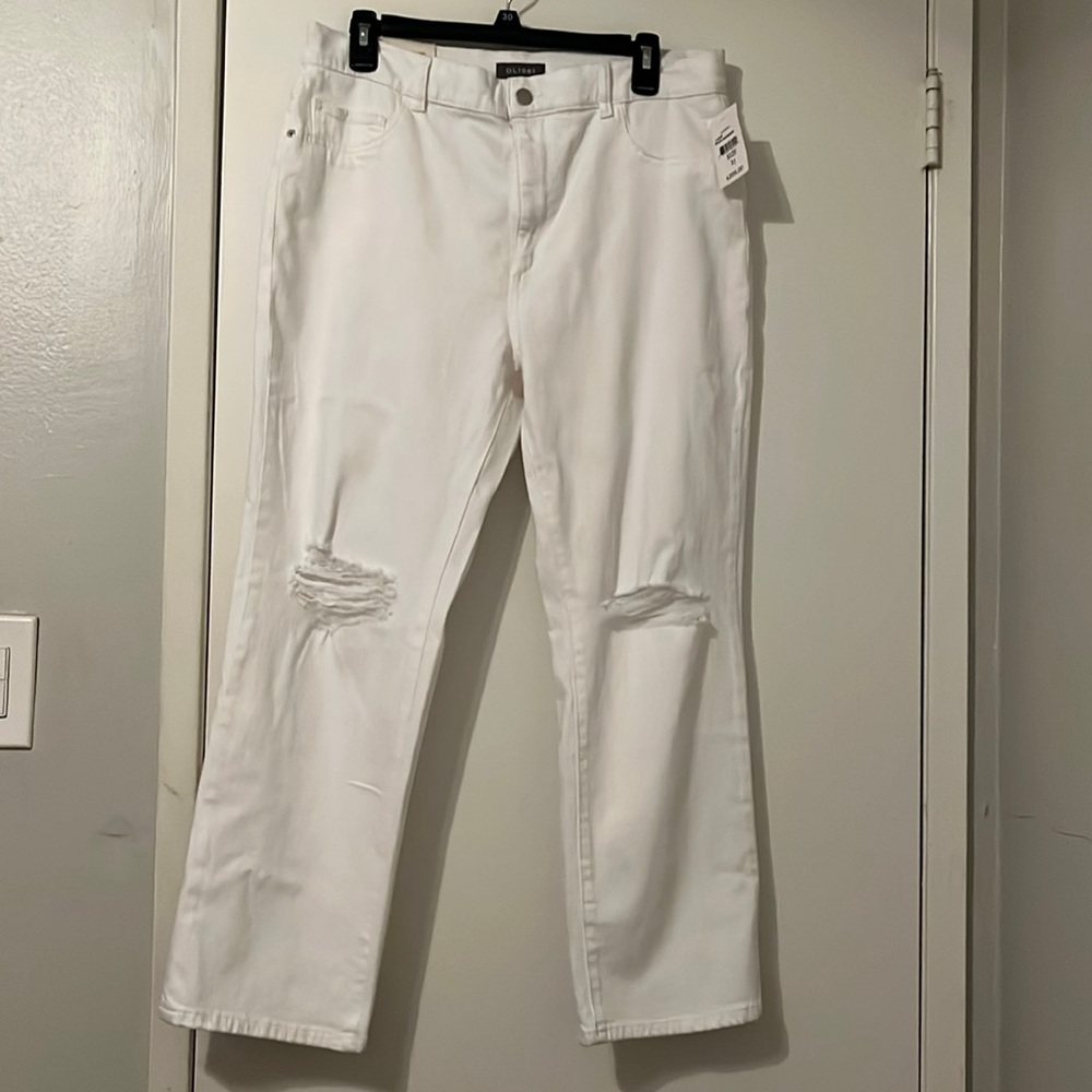 DL1961 White distressed Patti Strsight high rise Vintage ankle jean
